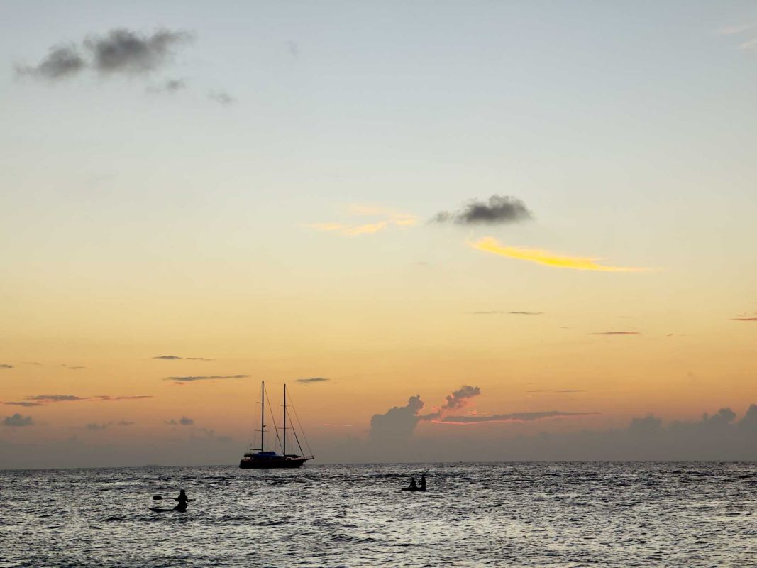 Северо-западный пляж Маафуши (пляж водных видов спорта)