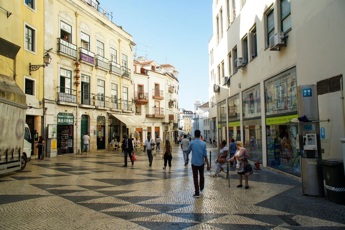 Руа Аугушта (Rua Augusta)