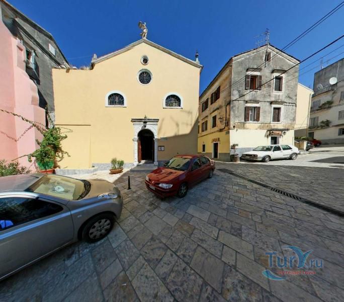 Площадь Таксиархон