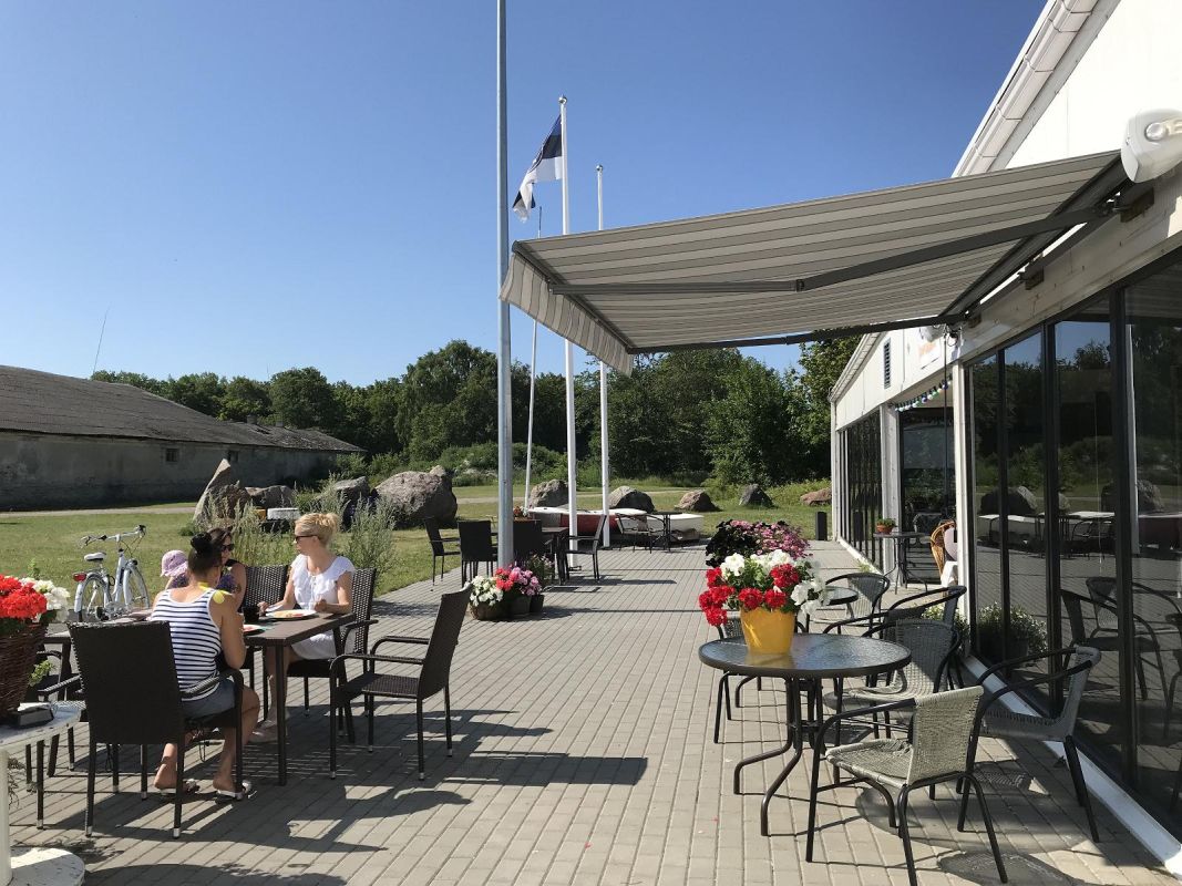 Шампань-бар и ресторан KORK