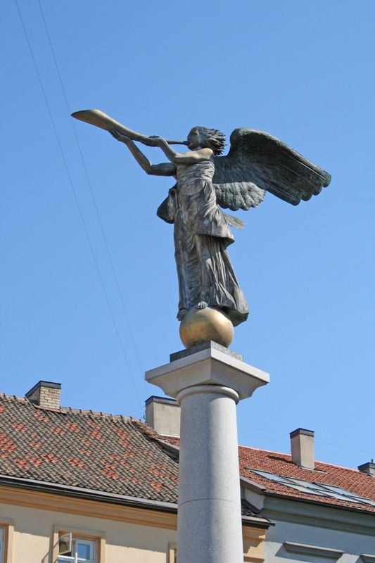 Ангел Ужуписa