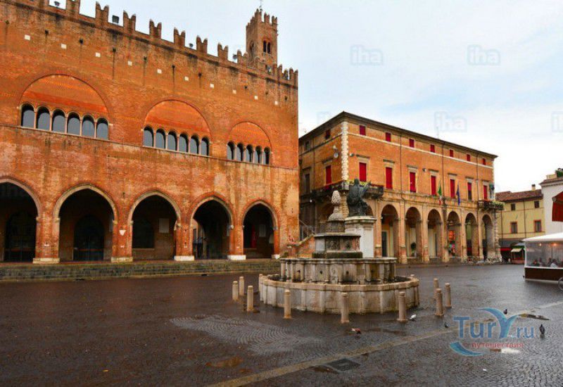 Фонтан Пинья