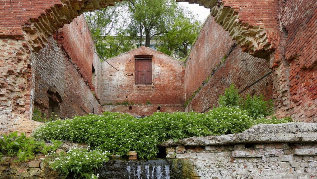 Парамоновские склады