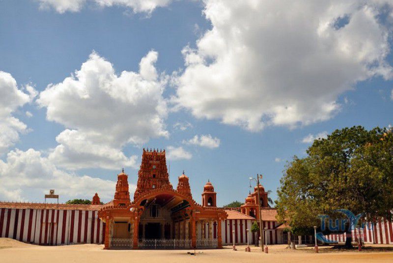 Индуистский Храм Наллур Кандасвами Ковил (Храм Кандасвами)