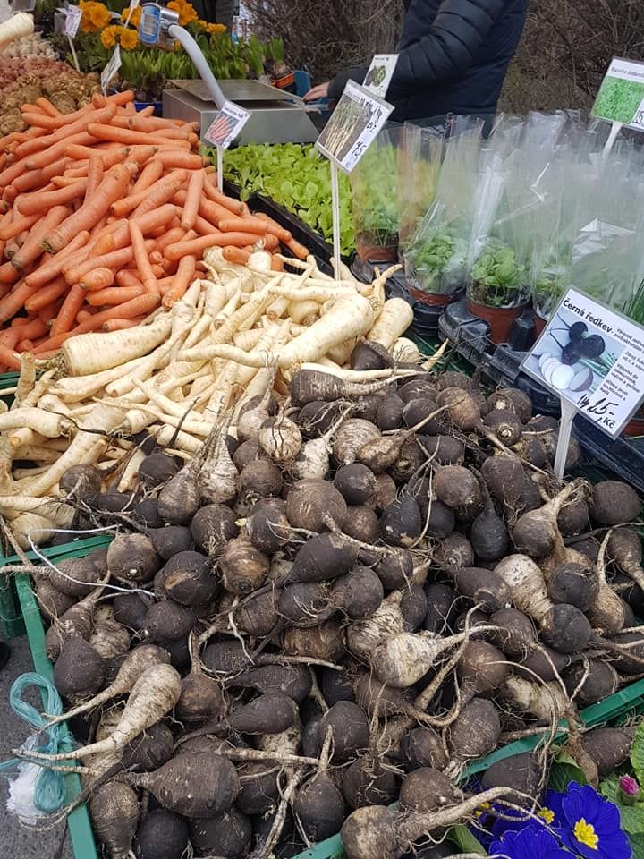 Фермерские рынки на площади Победы