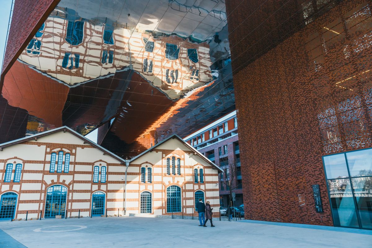 Центр документации искусства Тадеуша Кантора Cricoteka