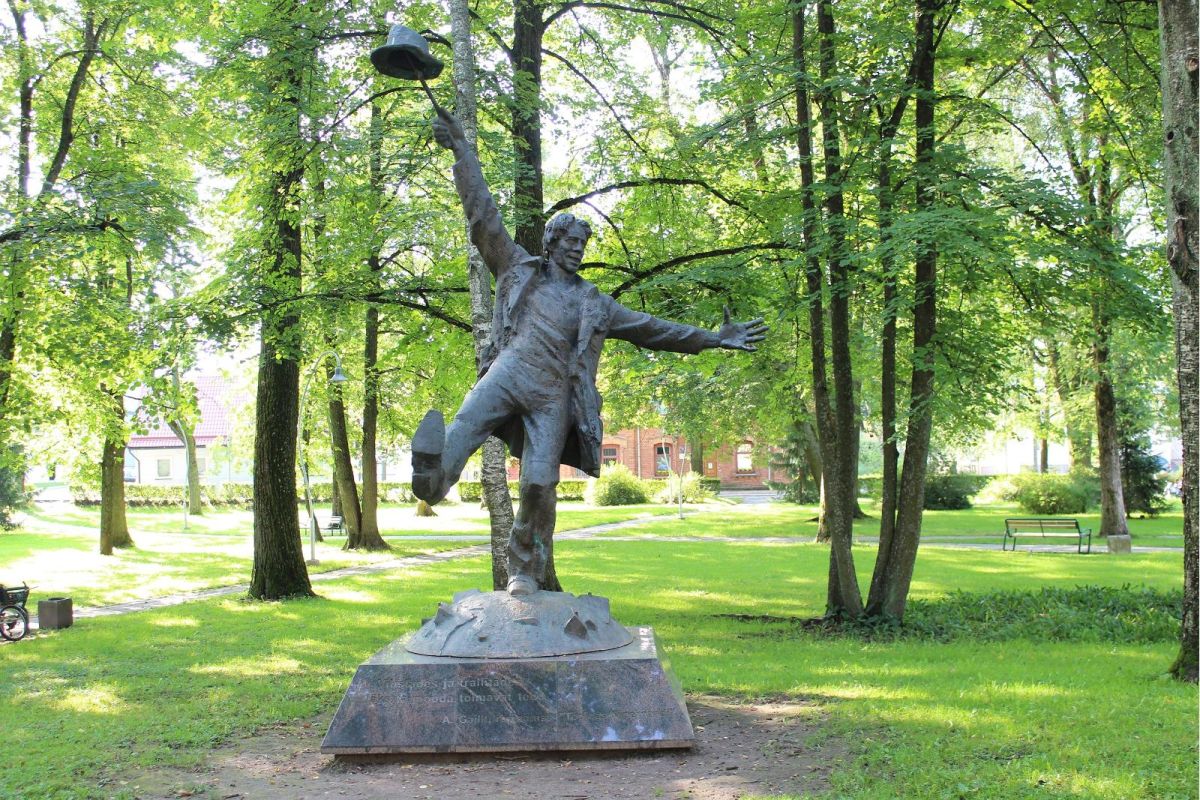 Нипернаади