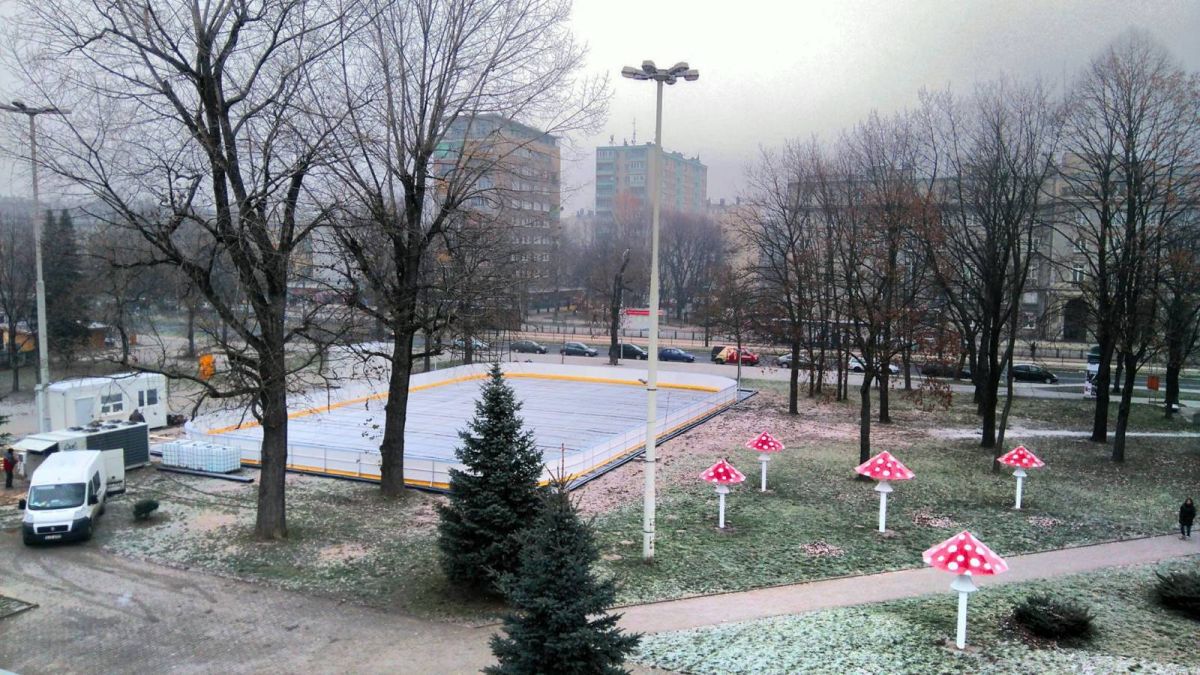 Каток при Новохутском культурном центре