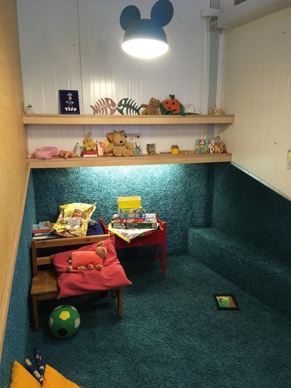 Шампань-бар и ресторан KORK