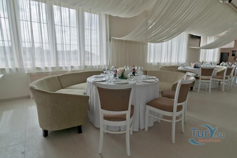 Вертолетный клуб «Robinson Club» 