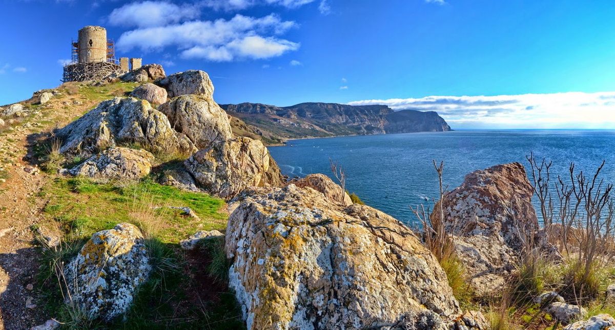 Генуэзская крепость Чембало