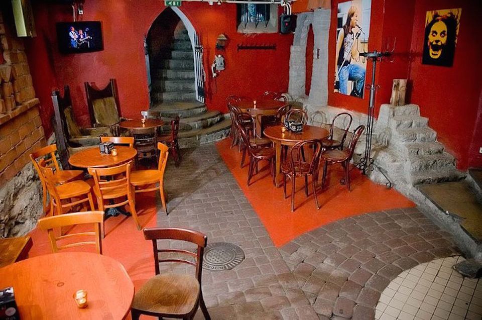 Рок-паб Woodstock / Клуб Rockstar's