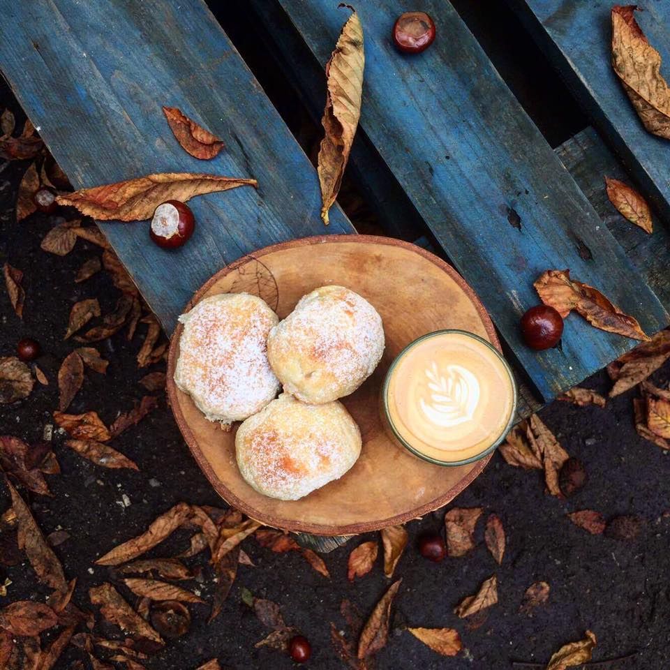 Кафе, которое ищет название (Kavárna, co hledá jméno)