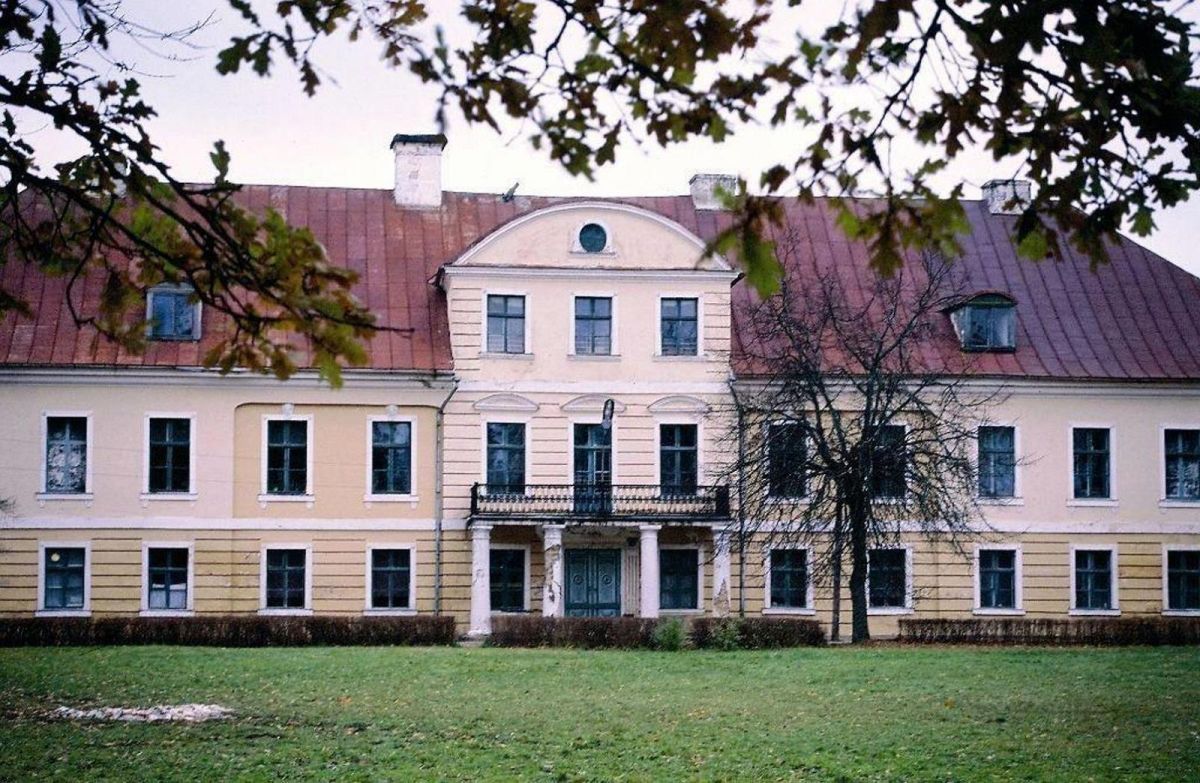 Усадебный ансамбль Ватла