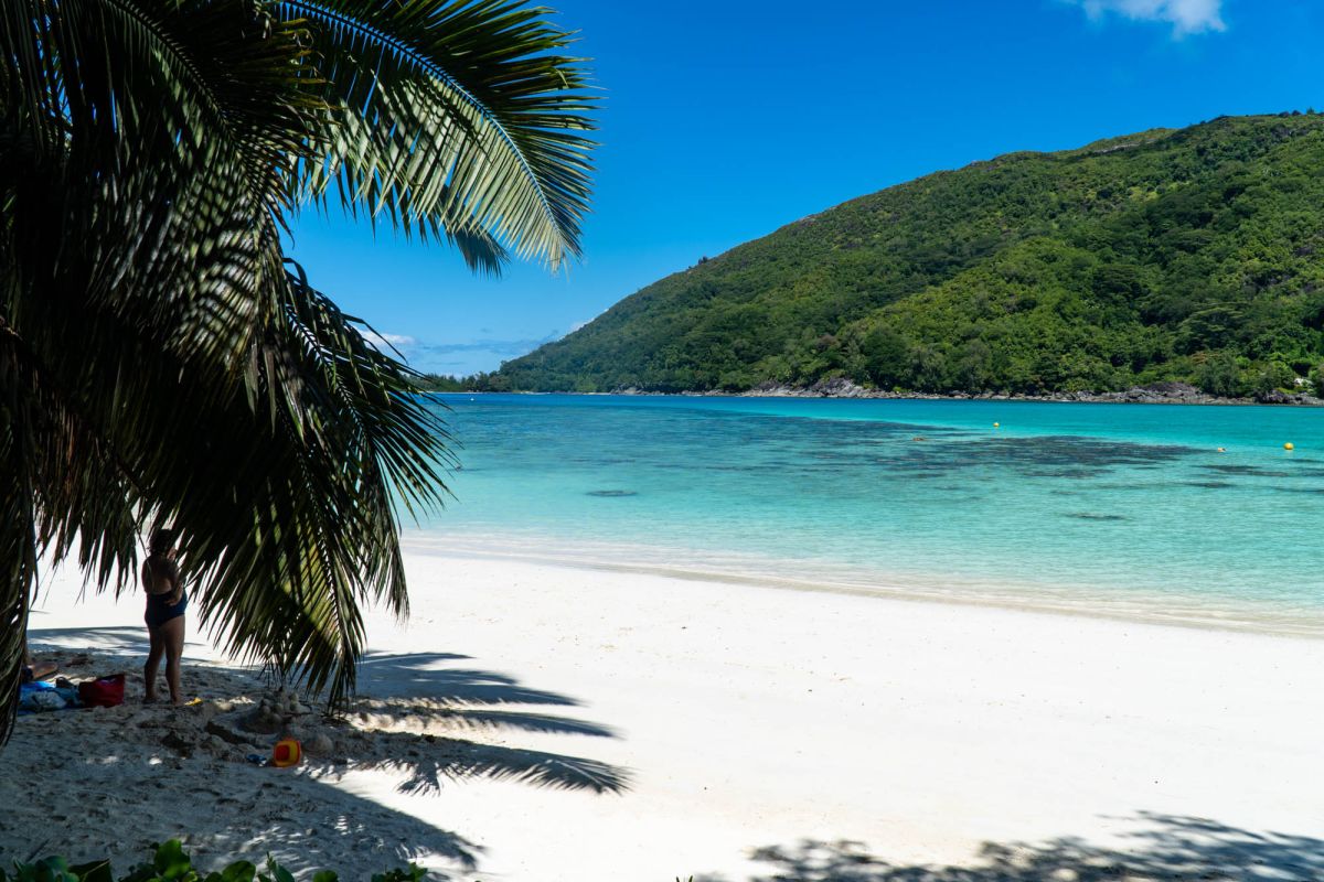 Пляж Порт-Лаунай