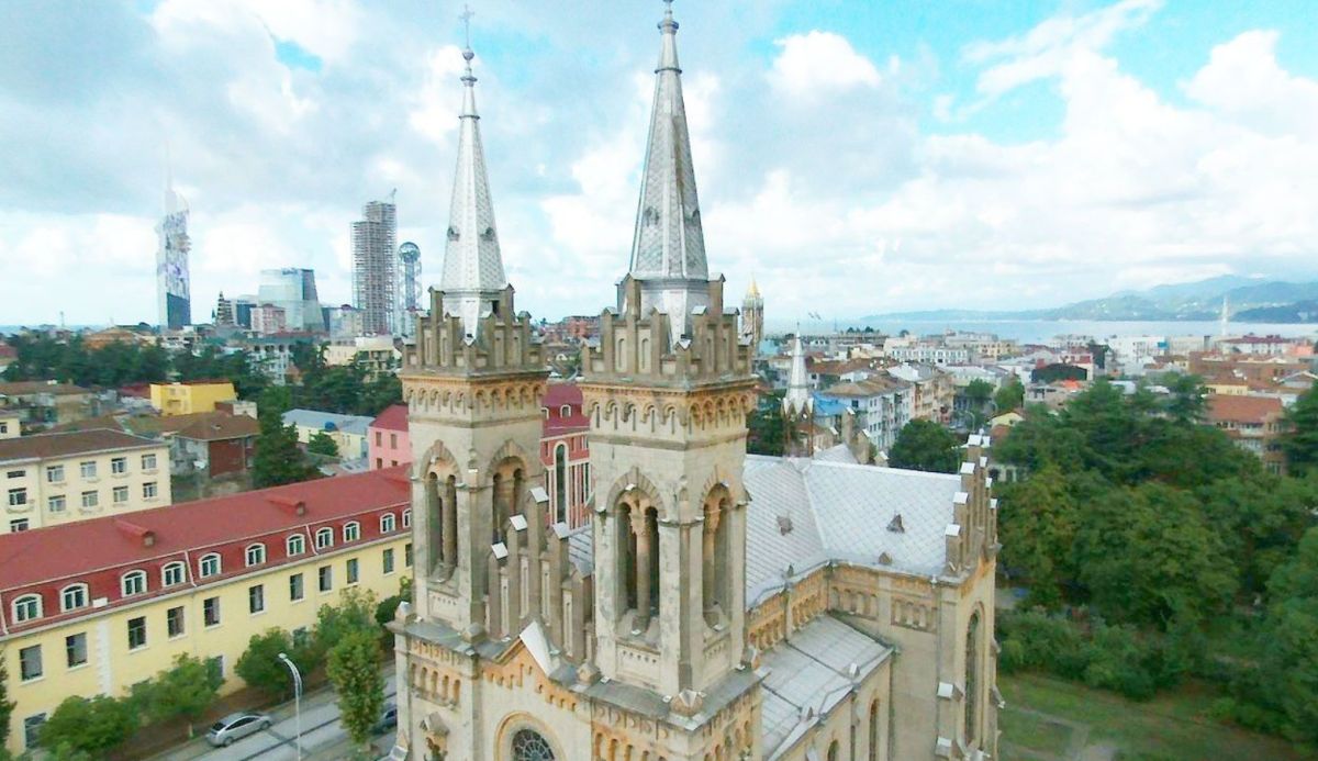 Кафедральный Собор Пресвятой Богородицы в Батуми