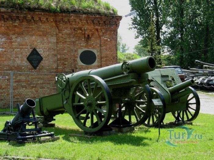 Форт IX Черняков (Музей Польской Военной Техники)