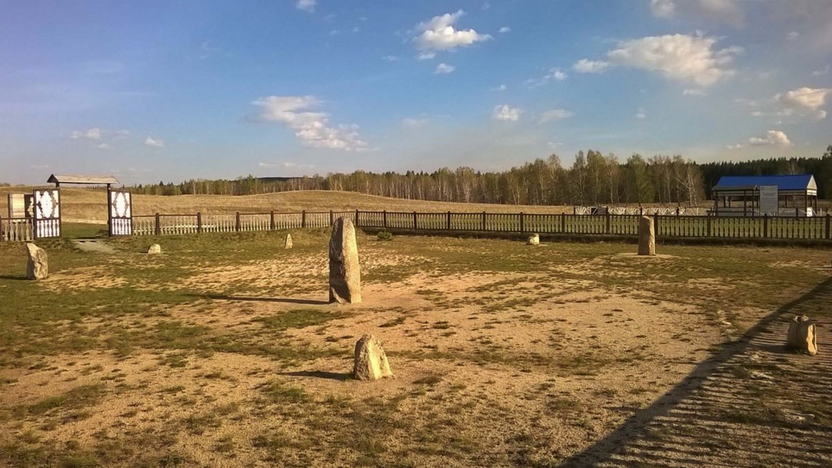 Мегалитический комплекс в Ахунове