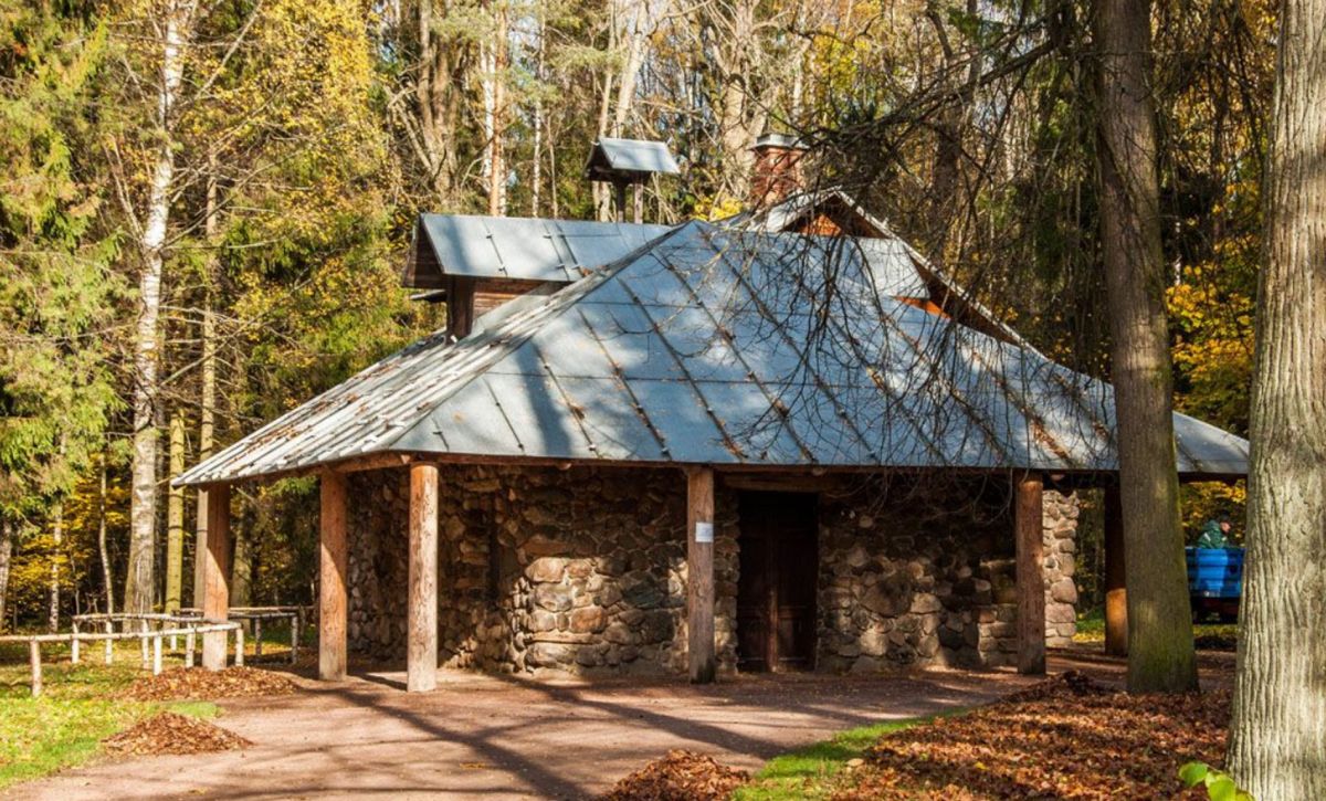 Павильон Молочня (Молочный Домик)