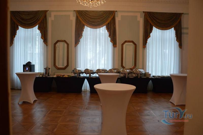 Дворец Примаса