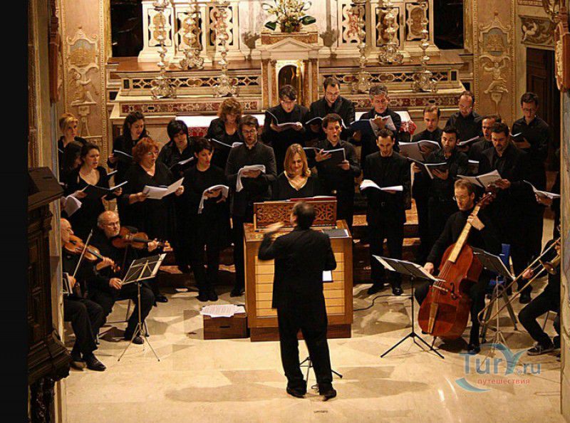 Базилика Сан-Петронио