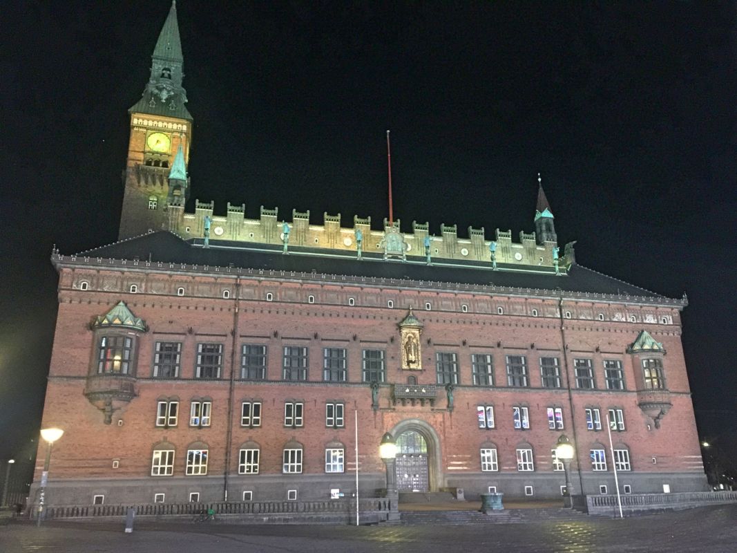 Ратушная Площадь