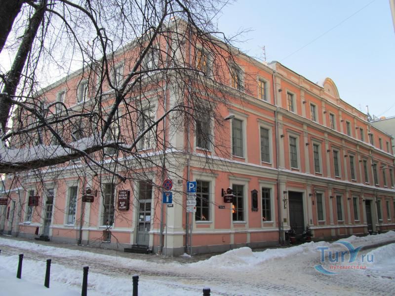 Дворец Петра в Риге