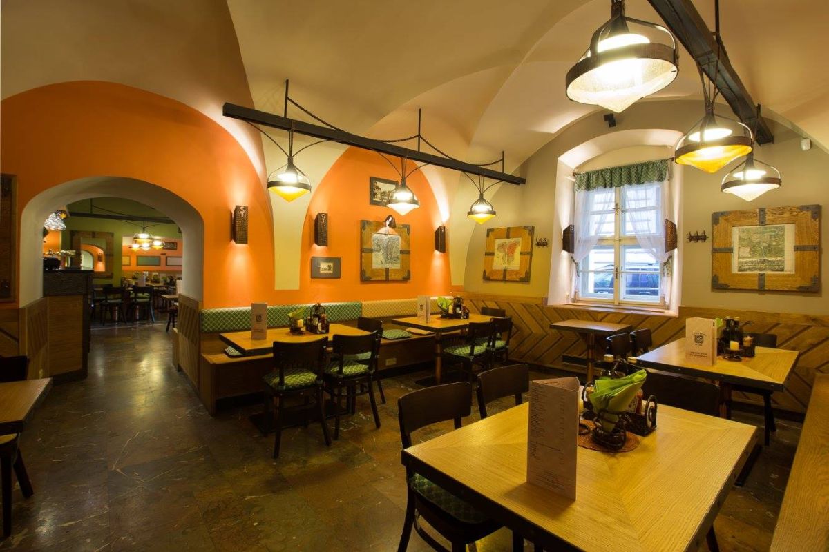 Ресторан  У золотого змея (U Zlatého hada)