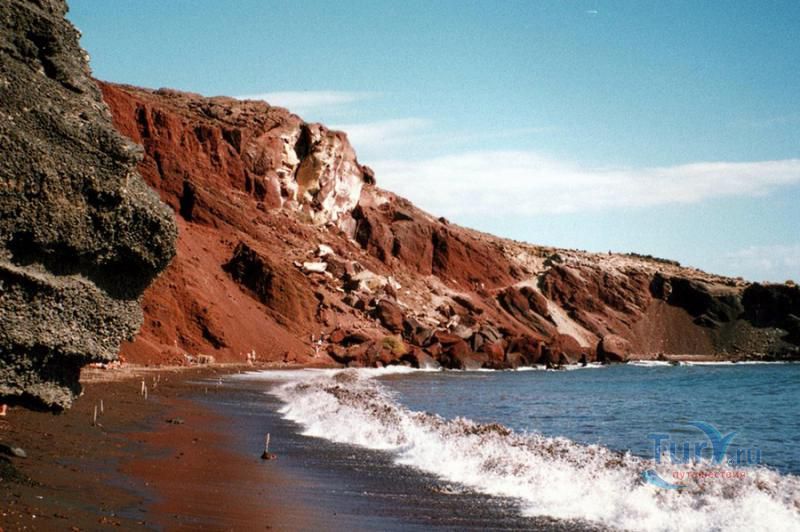 Красный пляж