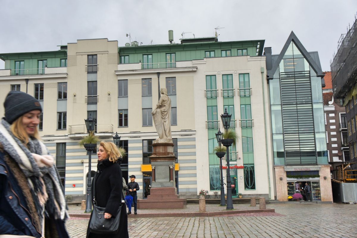 Статуя Роланда (Рига)