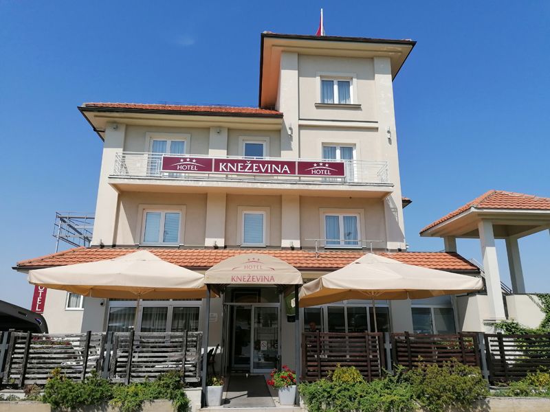 Hotel Knezevina
