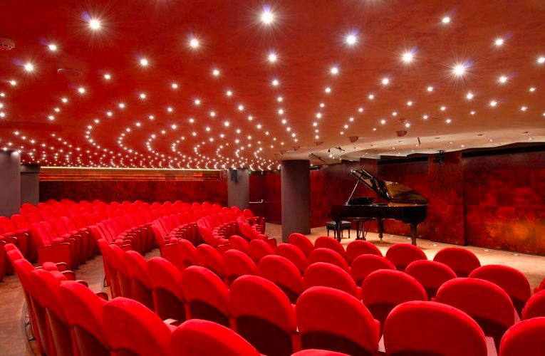 Фонд изящных искусств и музыки Бамбиса и Марики Теохаракис