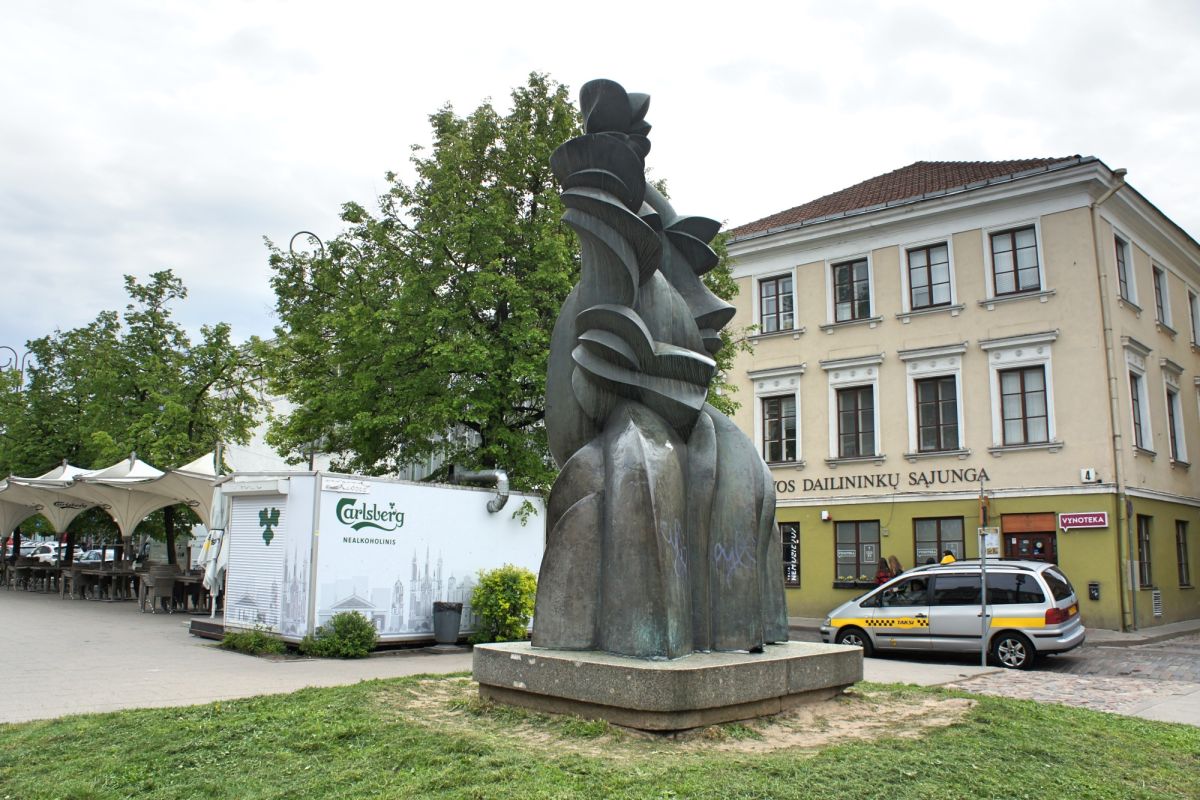 Памятник Барбаре Радзивилл