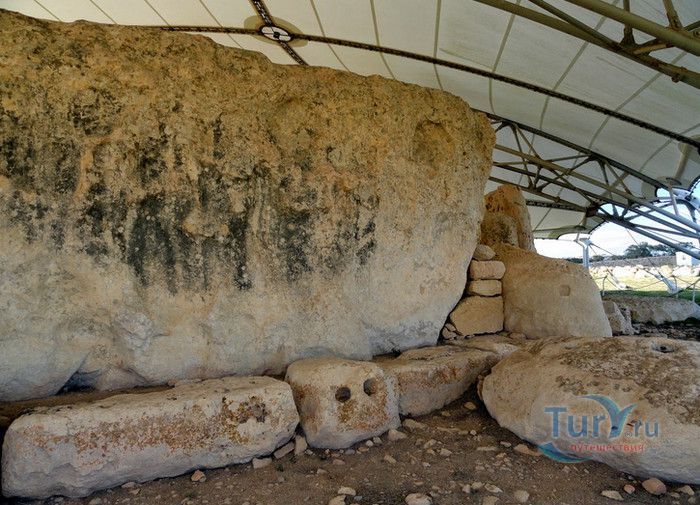 Храм Хагар Ким