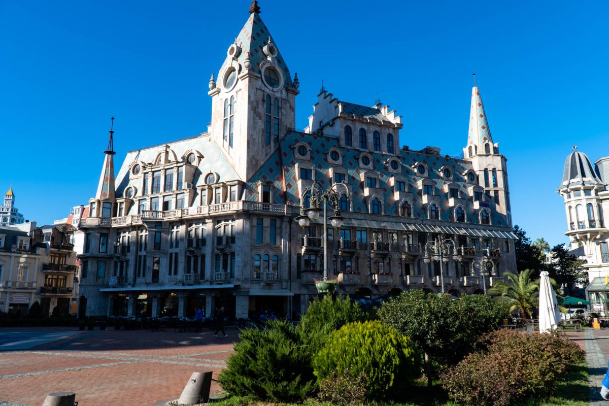 Здание почты Батуми