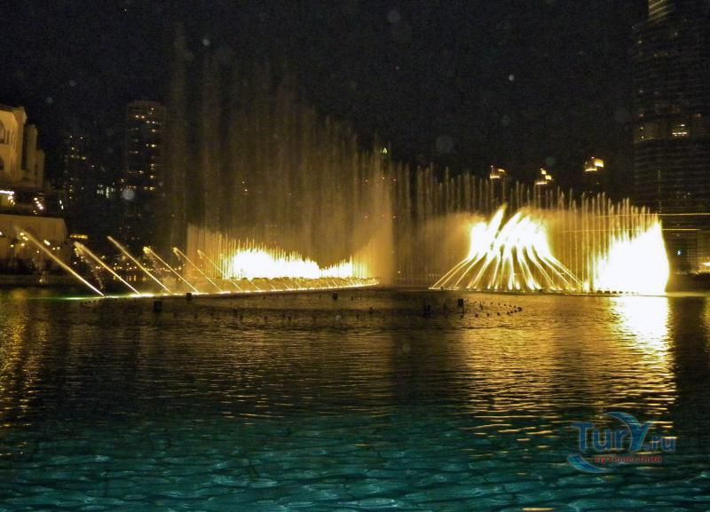 Фонтан Дубай