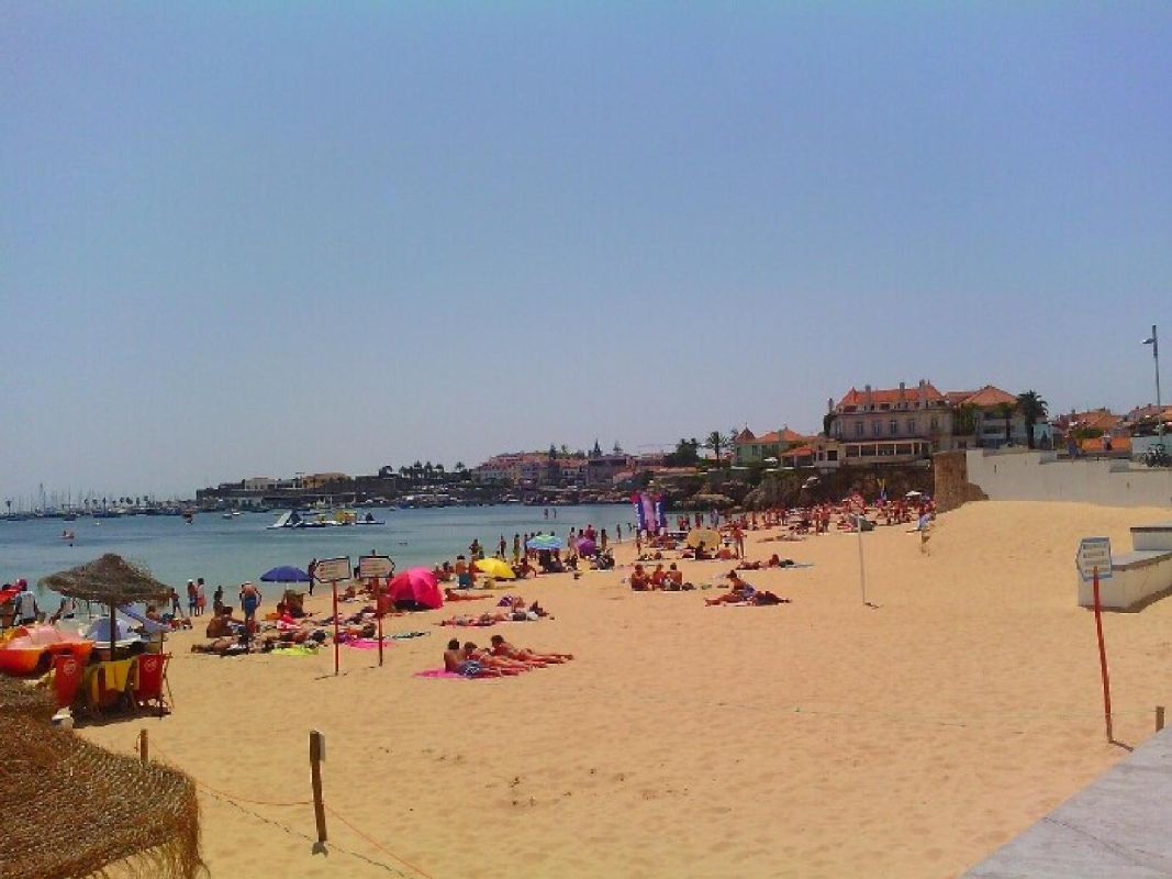 Пляж «Прайя-да-Дукеза» 