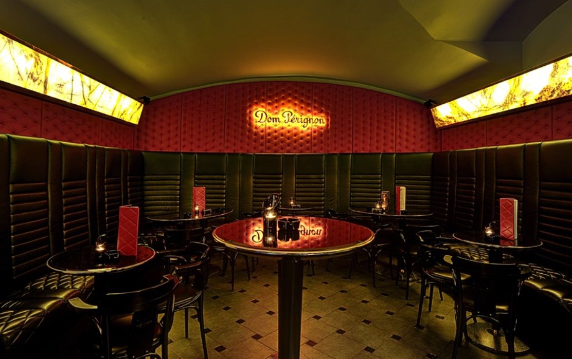 Bugsy's Bar
