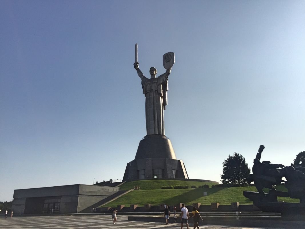 Родина-мать