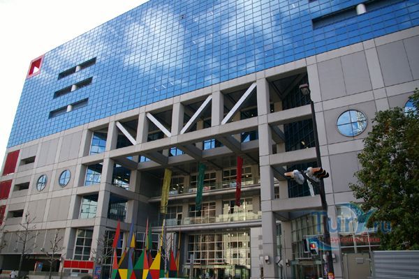 Детская площадка Осака