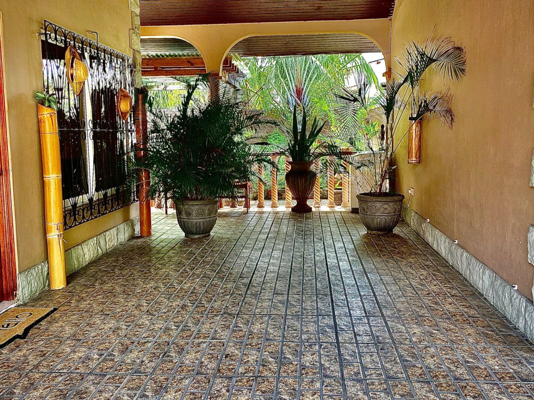 Effie’s Mountain View villas