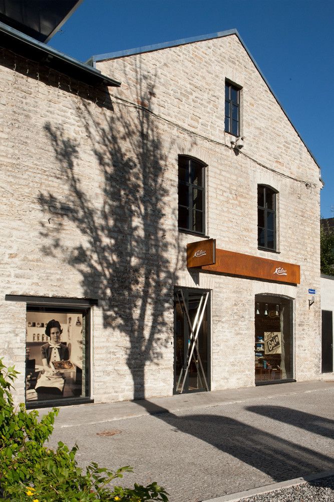 Магазин шоколада «Калев» в квартале Ротерманни