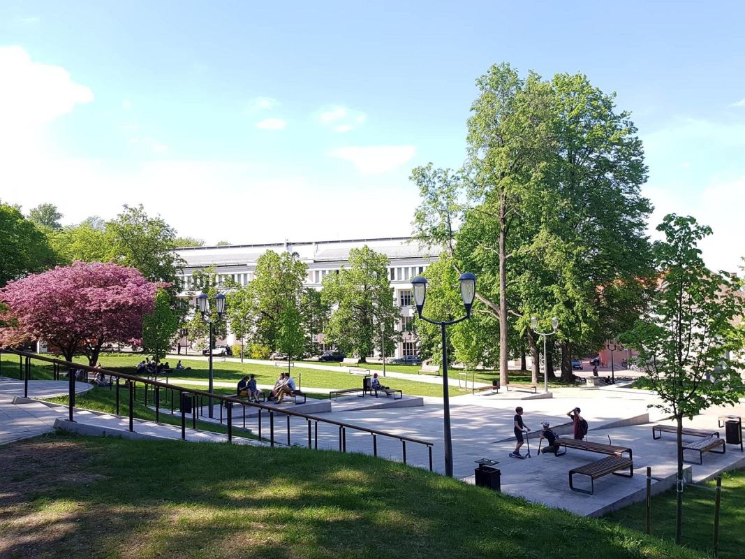 Памятник Николаю Пирогову