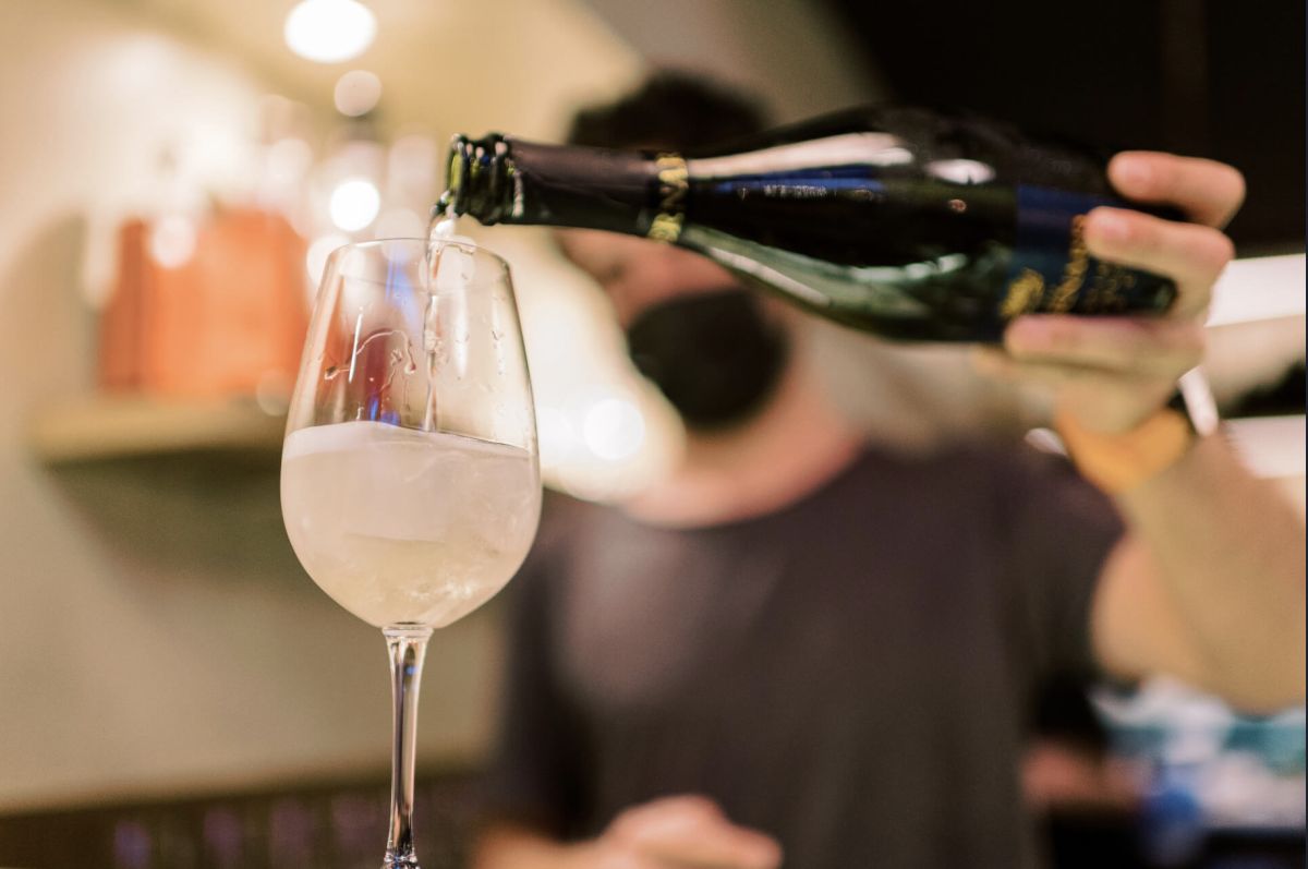 9 лучших винных баров в Афинах