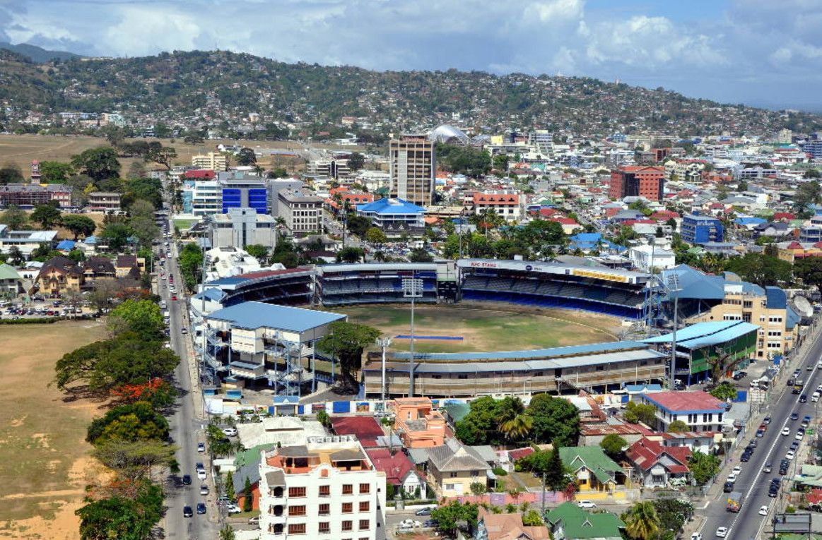 Королевский Парк Овал (Queen's Park Oval)