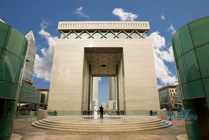 Здание Ворота