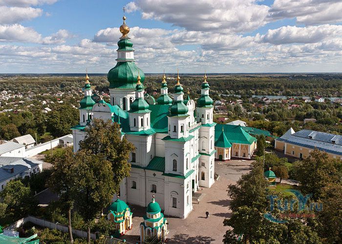 Троицко-Ильинский монастырь в Чернигове