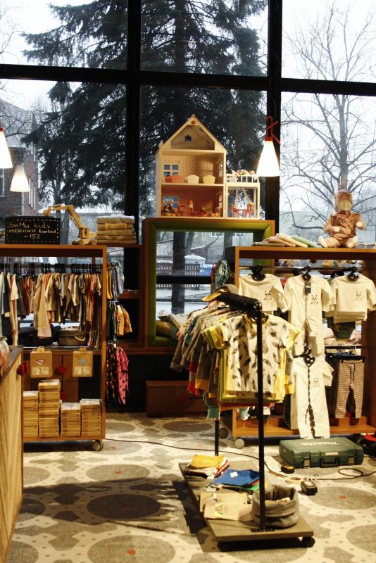 Магазин «Детский мир и погода»