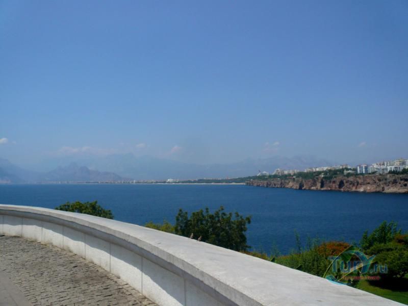 Смотровая площадка в парке Караалиоглу