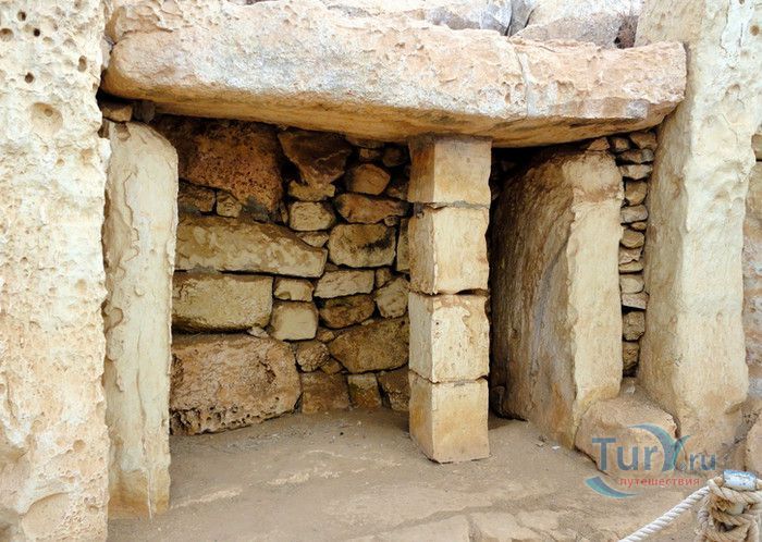 Храм Хагар Ким